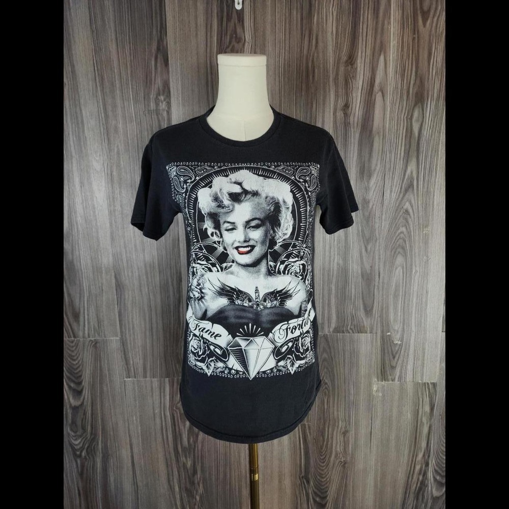 Marilyn Monroe Tattooed Fame &‎ Fortune Graphic T-Shirt Black Small Cotton Tee